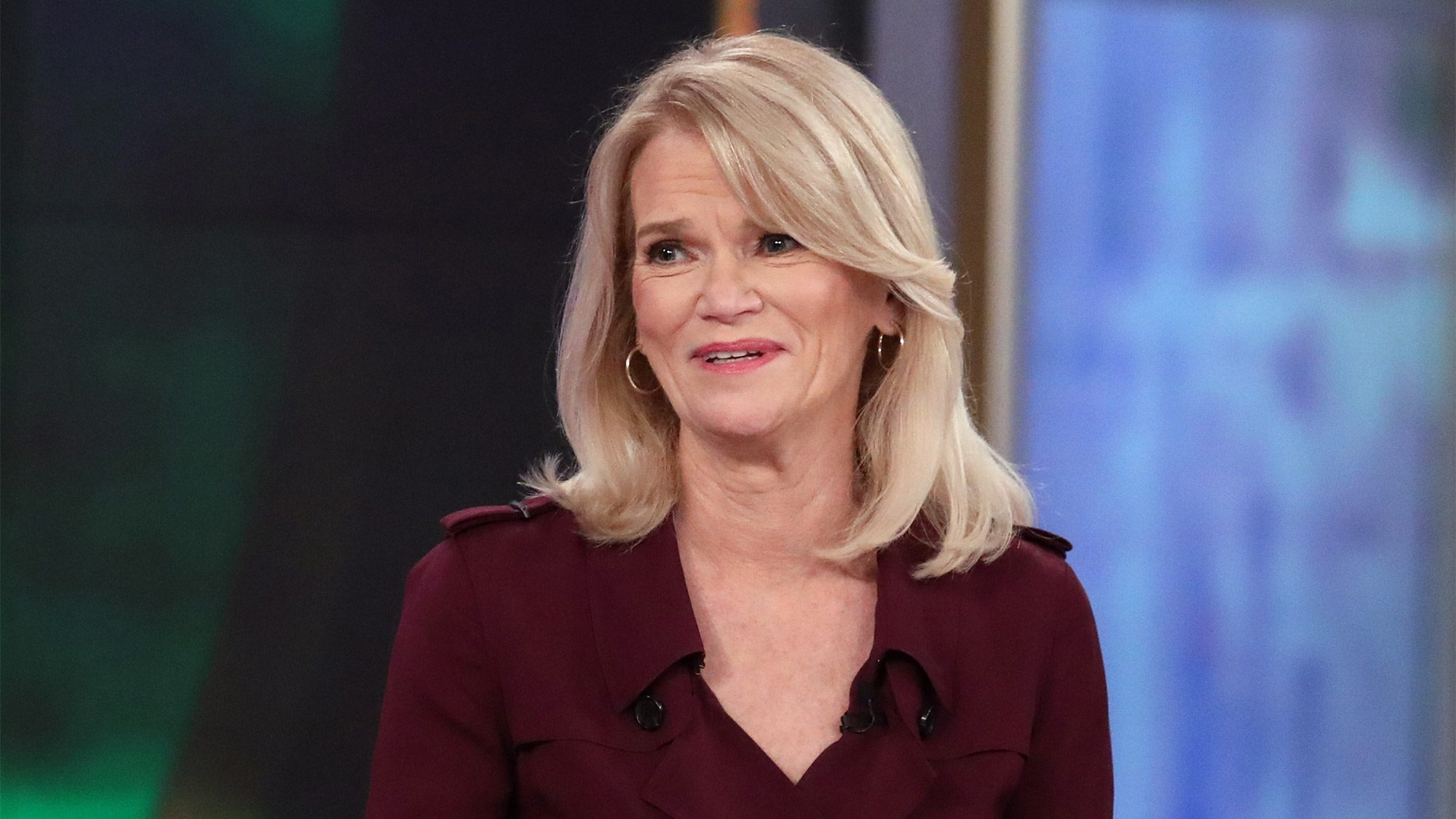 No Debate Abc Anchor Martha Raddatz Buys Stunning Arlington Home