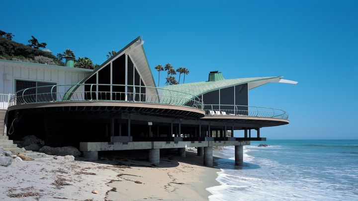 We Found The Amazing Malibu Beach House Used In The Film Yesterday