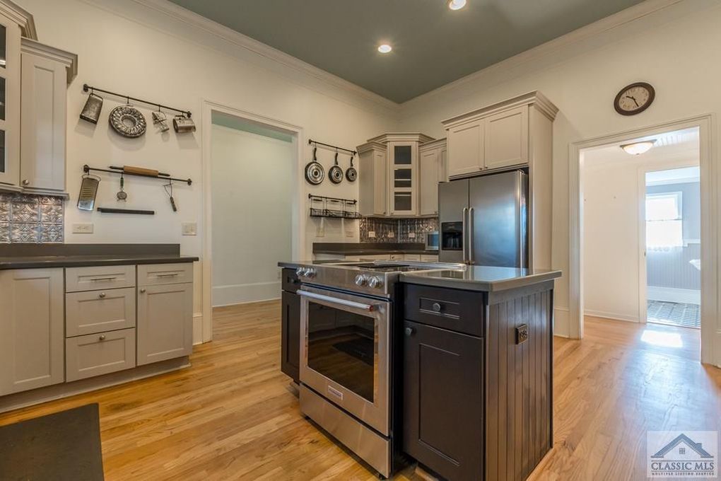 Kitchen in Farmhouse in Newborn, GA