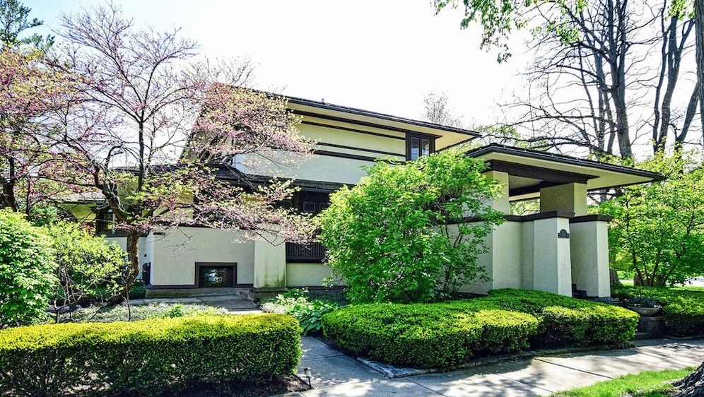 Frank Lloyd Wright home in Elmhurst, IL