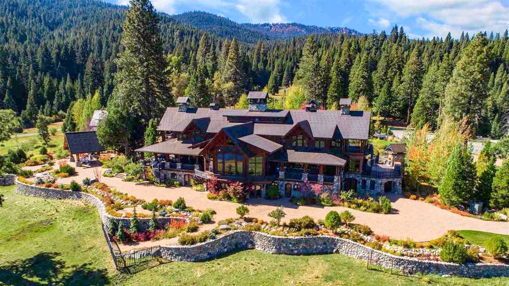 Gorgeous Mountain Hideaway Available at $30 Million Discount