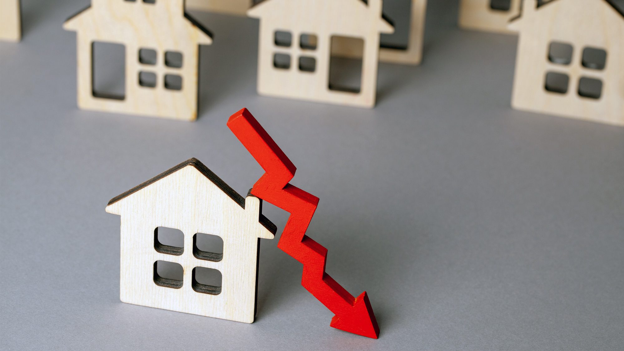 Recession Alert: What Home Buyers, Sellers and Need to Know About the Housing Market