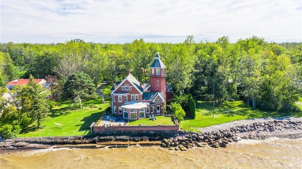 Braddock Point Lighthouse